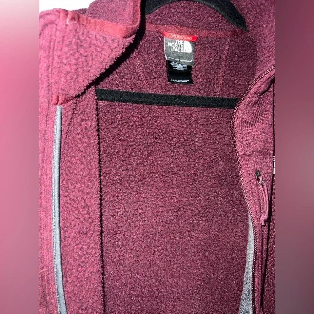 The North Face Men's Maroon full‎ zip up fleece jacket size Large